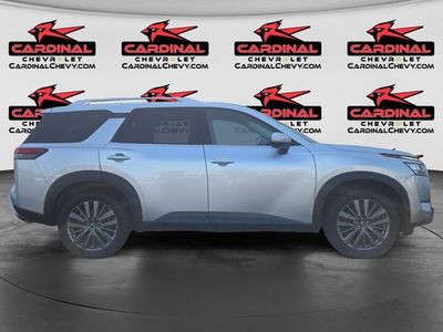 2022 Nissan Pathfinder — side profile view