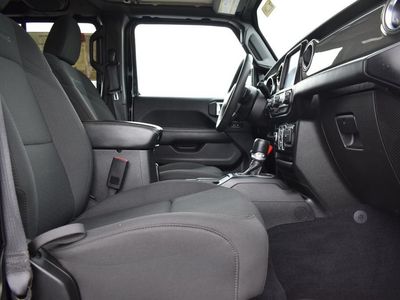 2023 Jeep Gladiator — detail view
