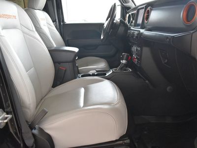 2022 Jeep Gladiator — detail view
