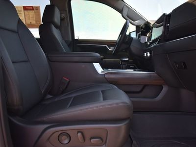 2022 GMC Sierra 1500 — detail view
