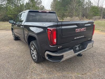 2025 GMC Sierra 1500 — interior view