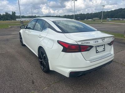 2023 Nissan Altima — detail view