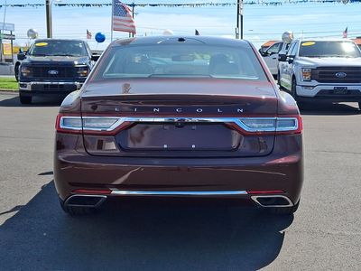 2017 Lincoln Continental — detail view