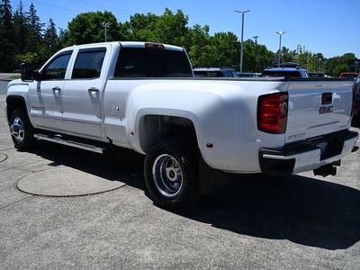 2016 GMC Sierra 3500HD — detail view