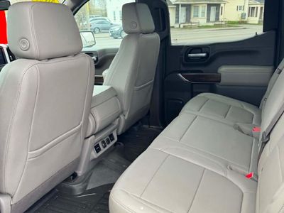 2021 GMC Sierra 1500 — interior view