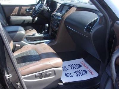 2020 Nissan Armada — detail view