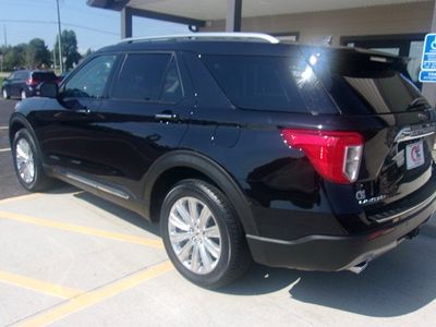 2021 Ford Explorer — detail view
