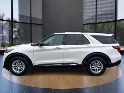 2025 Ford Explorer — detail view