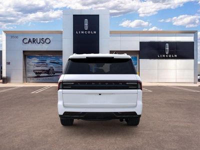 2026 Lincoln Navigator — detail view