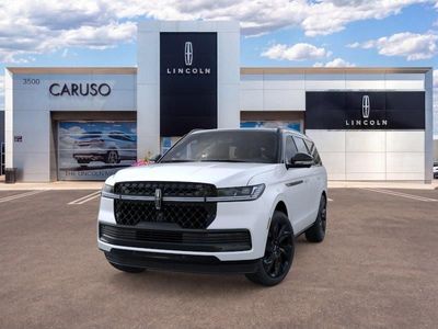 2026 Lincoln Navigator — side profile view