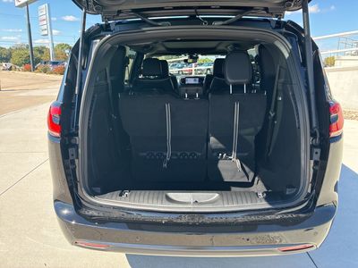 2026 Chrysler Pacifica — detail view