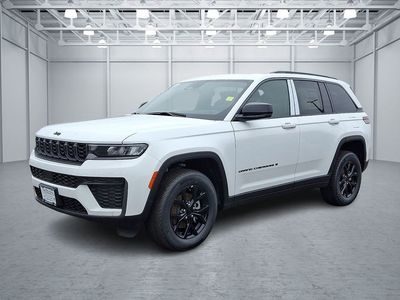 2026 Jeep Grand Cherokee — side profile view