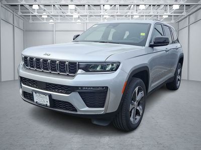 2026 Jeep Grand Cherokee — side profile view