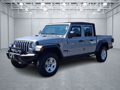 2020 Jeep Gladiator — rear three-quarter view