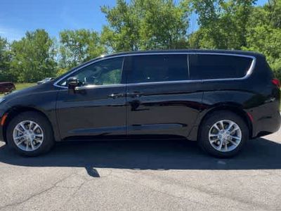 2027 Chrysler Pacifica — detail view