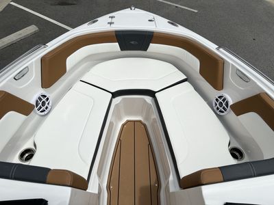 2026 Chaparral 23 SSI - Photo 9