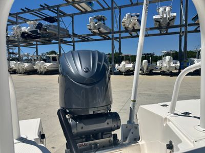 2022 Robalo 246 Cayman SD - Photo 18