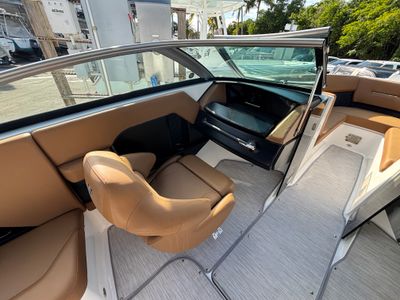 2023 Four Winns H4 — photo 10 view
