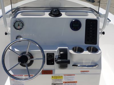 2026 Robalo 160 CC - Photo 7