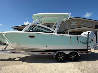 2025 Robalo 257 DC - Photo 2