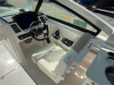 2025 Robalo 257 DC - Photo 38