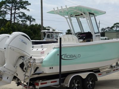 2025 Robalo 250 CC - Photo 4