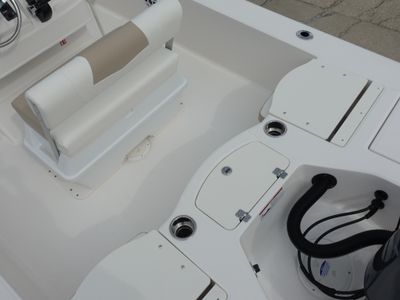 2026 Robalo 206 Cayman - Photo 18