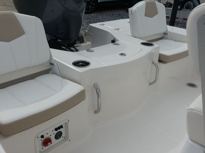2026 Robalo 206 Cayman - Photo 7