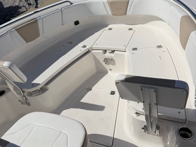 2026 Robalo 270 CC - Photo 3