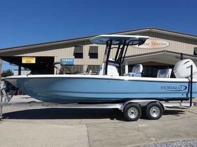 2026 Robalo 246 Cayman - Photo 2