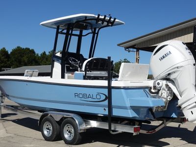 2026 Robalo 246 Cayman - Photo 4