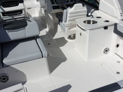 2026 Robalo 257 DC - Photo 15
