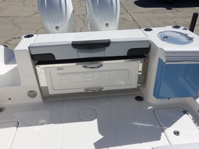 2026 Robalo 257 DC - Photo 17