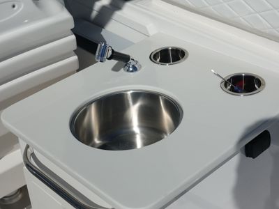 2026 Robalo 257 DC - Photo 24