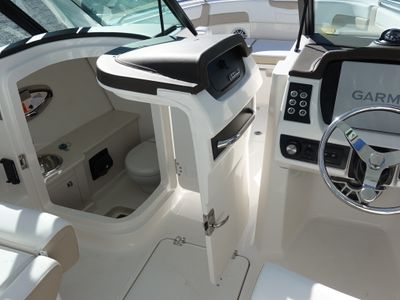 2026 Robalo 257 DC - Photo 8