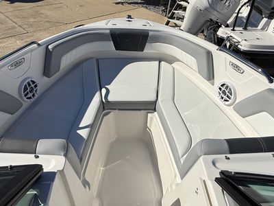 2026 Chaparral 21 SSI OB - Photo 9