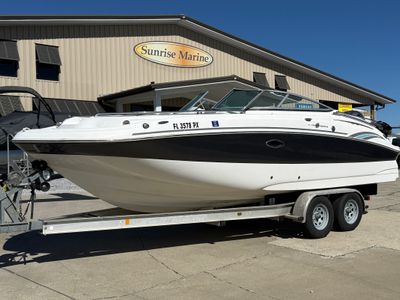 2015 Hurricane Sundeck 2400 OB - Photo 6
