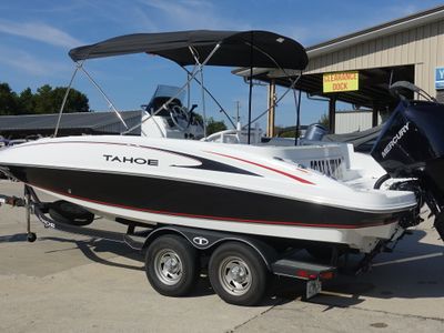 2020 Tahoe 2150 CC — side profile view