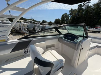 2025 Chaparral 23 SSI OB - Photo 7