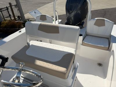 2026 Robalo 206 Cayman - Photo 17