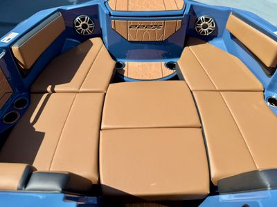 2026 Yamaha 222 XE - Photo 8
