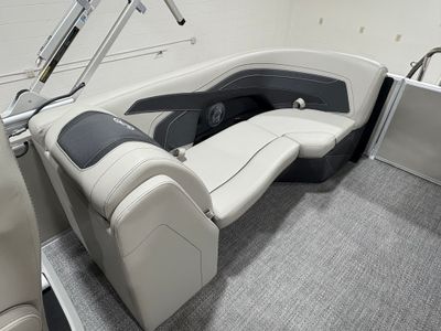 2026 Barletta Cabrio C22QC — photo 31 view
