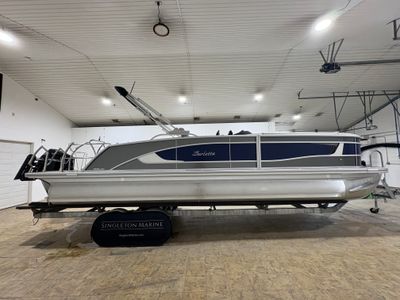 2026 Barletta Lusso L25UC — photo 11 view