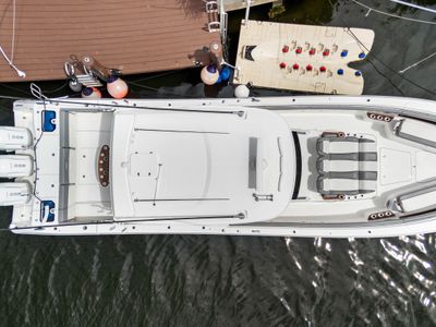 2024 Everglades 455 CC - Photo 13