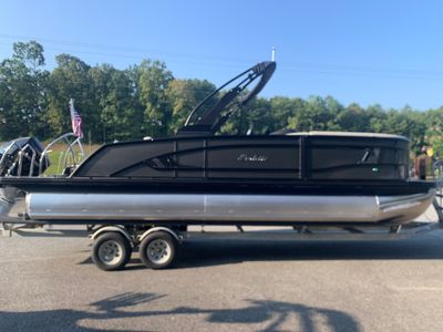 2026 Barletta Lusso L23UC — photo 11 view