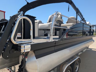 2025 Barletta Cabrio C22CC - Photo 9