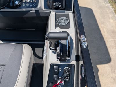 2025 Barletta Cabrio C22CC - Photo 23