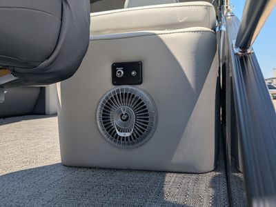 2025 Barletta Cabrio C22CC - Photo 35