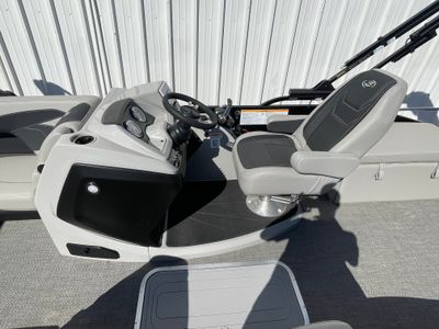 2026 Barletta Cabrio C24CC — photo 22 view