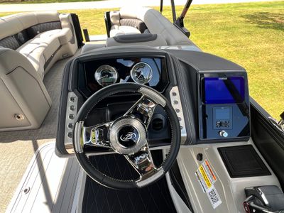 2025 Barletta Lusso L25UC — photo 20 view